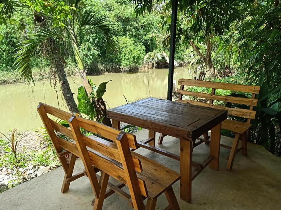 Suankafae Resort สวนกาแฟรีสอร์ท Surat Thani Exteriör bild